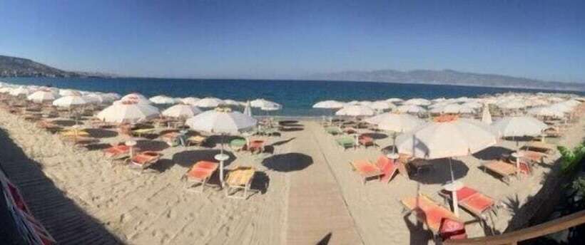 B&b Baia Dello Stretto