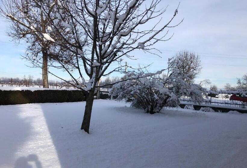 住宿加早餐  Cascina La Barona