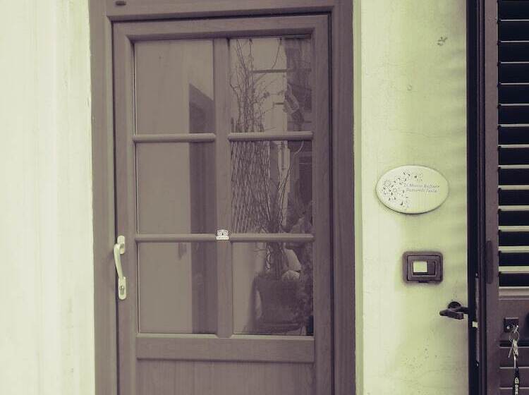 住宿加早餐  La Corte Dei Morra