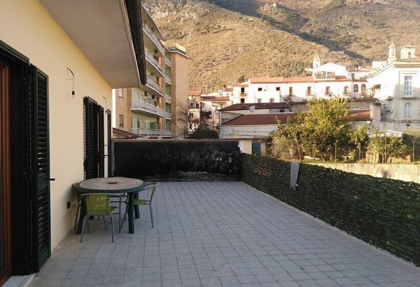 住宿加早餐  La Corte Dei Morra