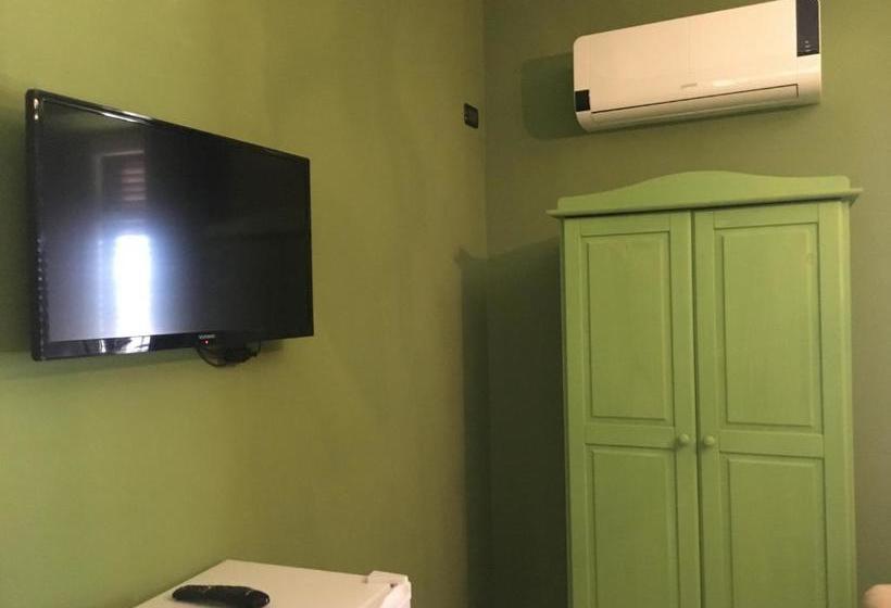 ベッドアンドブレックファースト La Ferula