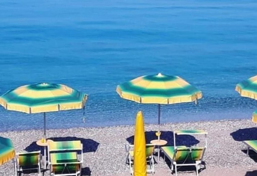 مبيت وإفطار La Marinella