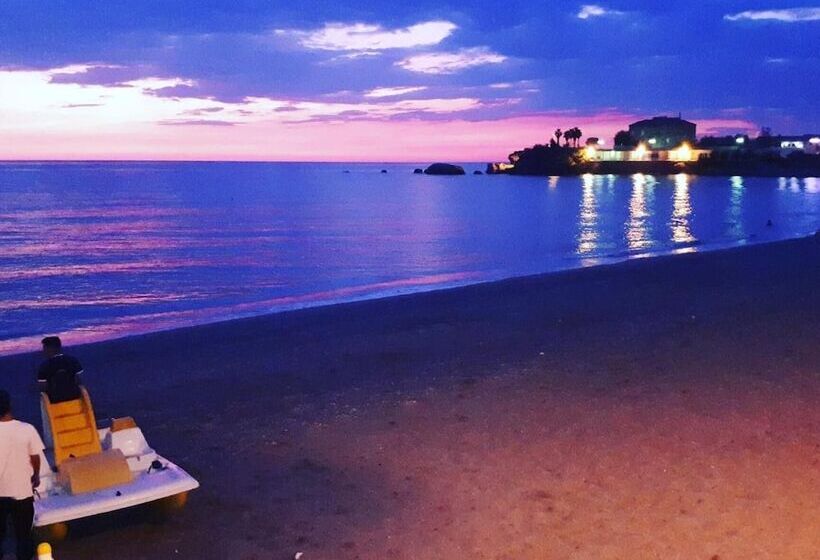 مبيت وإفطار La Marinella