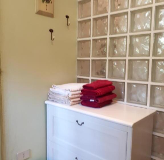 צימר La Taverna Dei Gufi