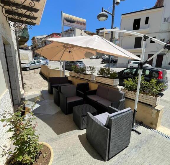 تختخواب و صبحانه Le Suite Di Via Veneto