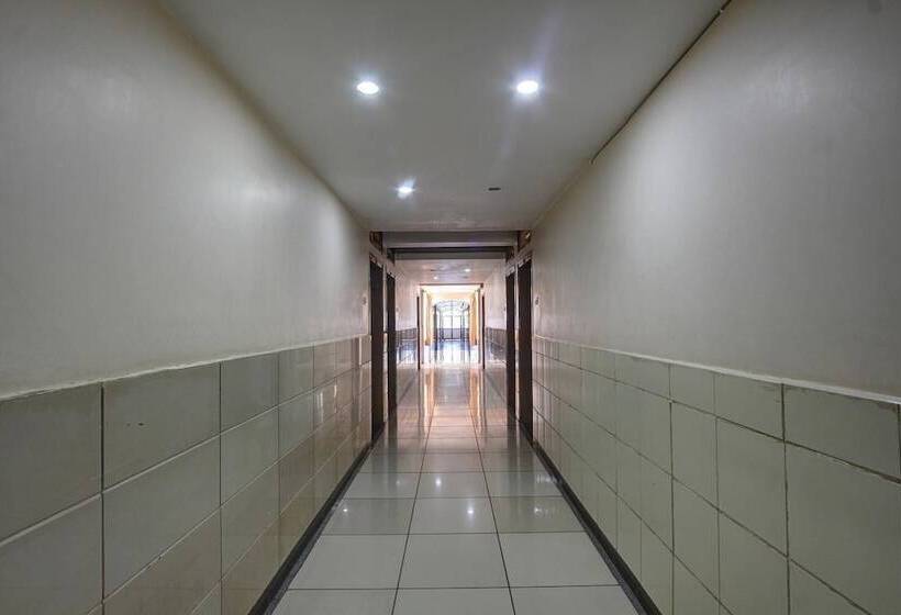 مبيت وإفطار Rajsangam International