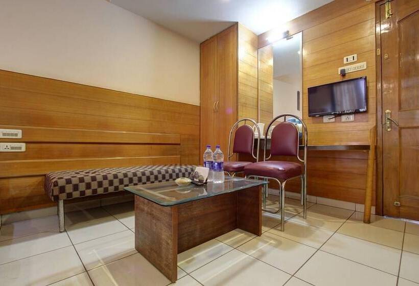 مبيت وإفطار Rajsangam International