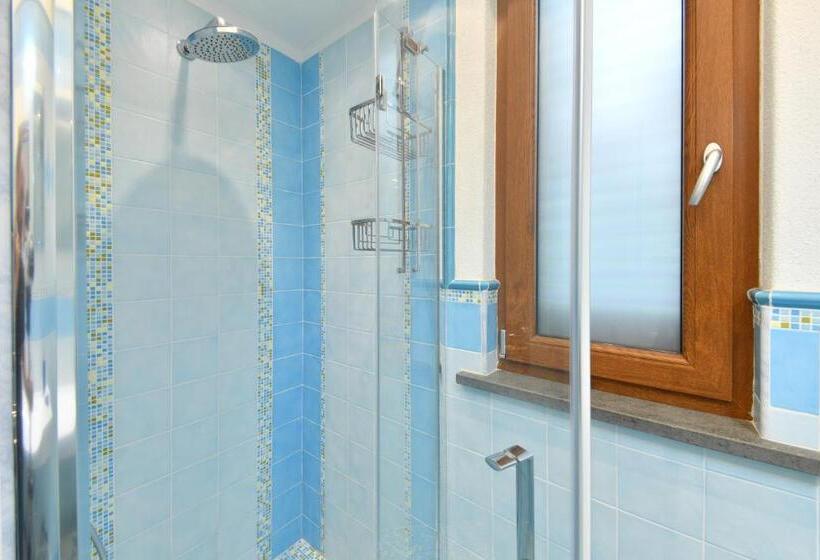 تختخواب و صبحانه Relais Maison De Charles