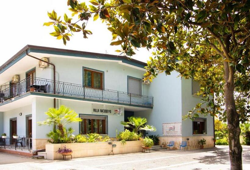 تختخواب و صبحانه Villa Nicodemo