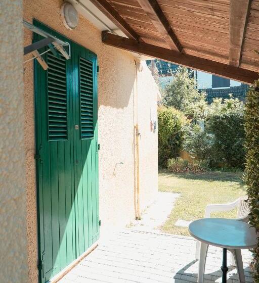 Отель Albergo Ristorante Elena