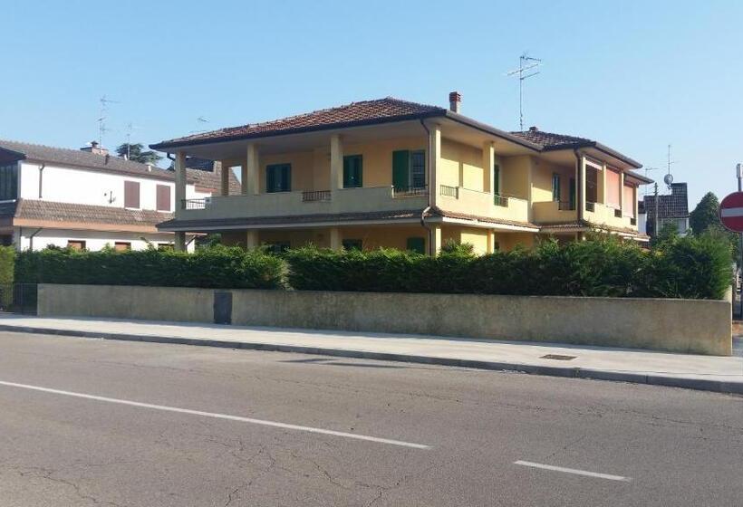 فندق Albergo Ristorante Elena