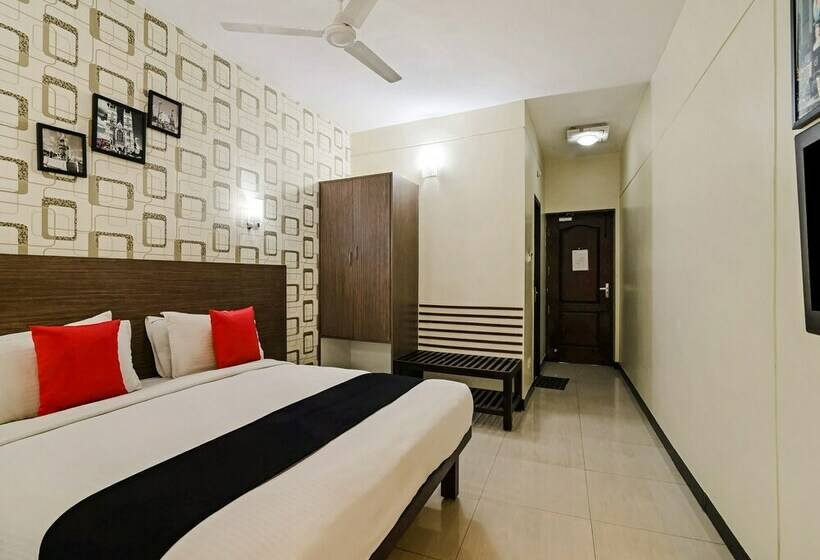 Capital O 11563 Hotel Shiva Grand Inn