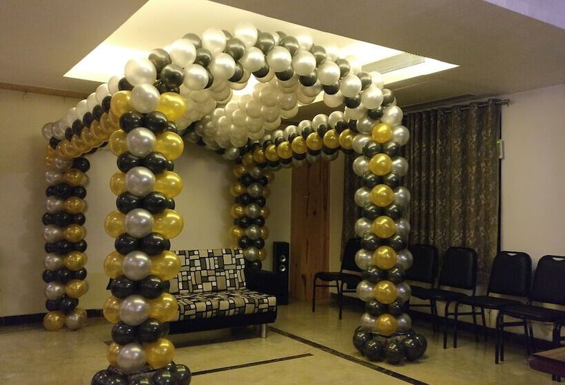 בית מלון כפרי Castle Inn