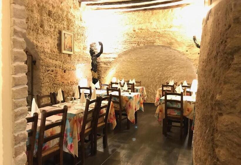 Отель Colomba Hôtel Centre Ville Historique