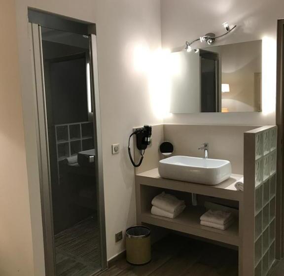 Отель Colomba Hôtel Centre Ville Historique