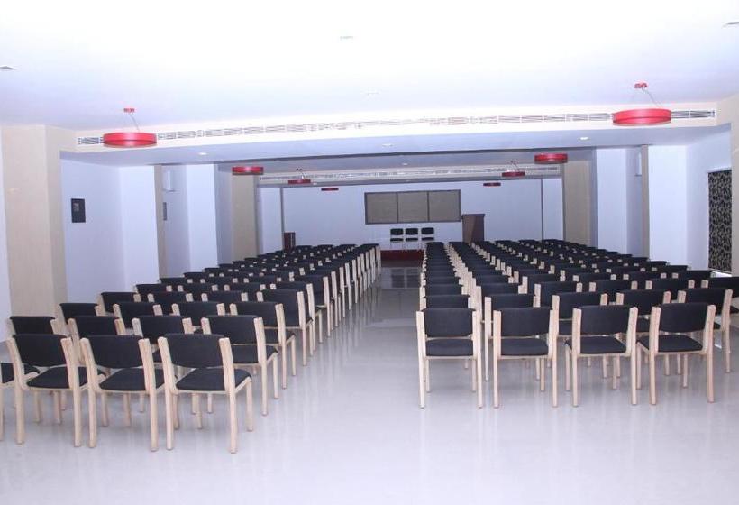 ホテル Hills Park