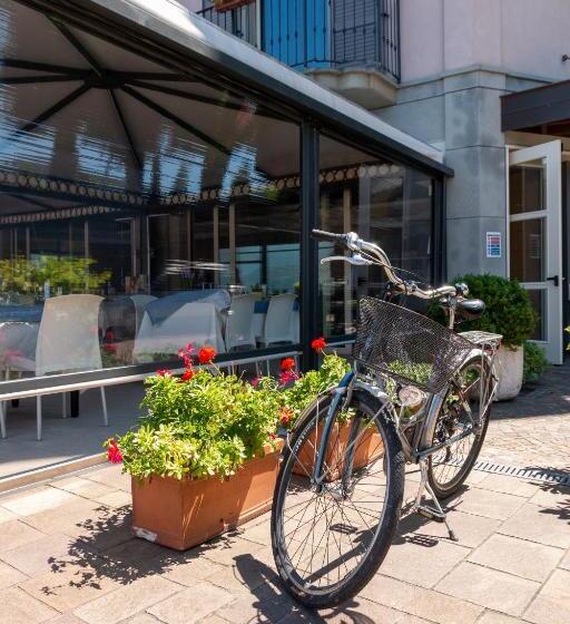 فندق Locanda Del Lago Rosmunda