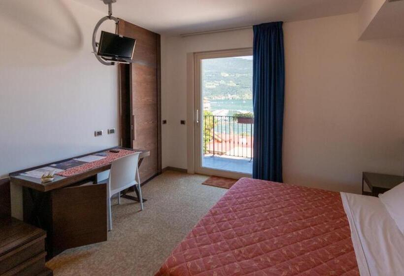 فندق Locanda Del Lago Rosmunda