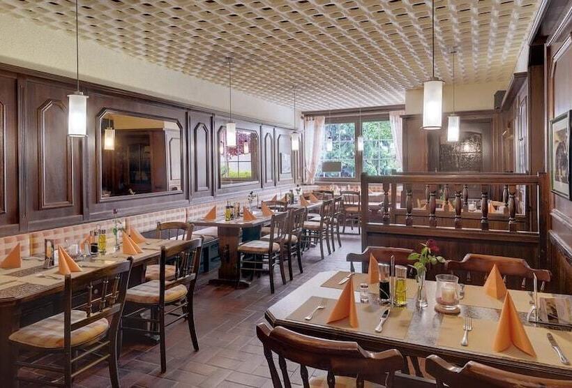 Отель Motorsport