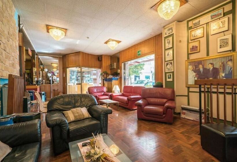 ホテル Ristorante Stella