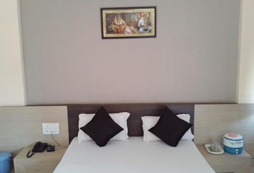 Szálloda Somnath Atithigruh