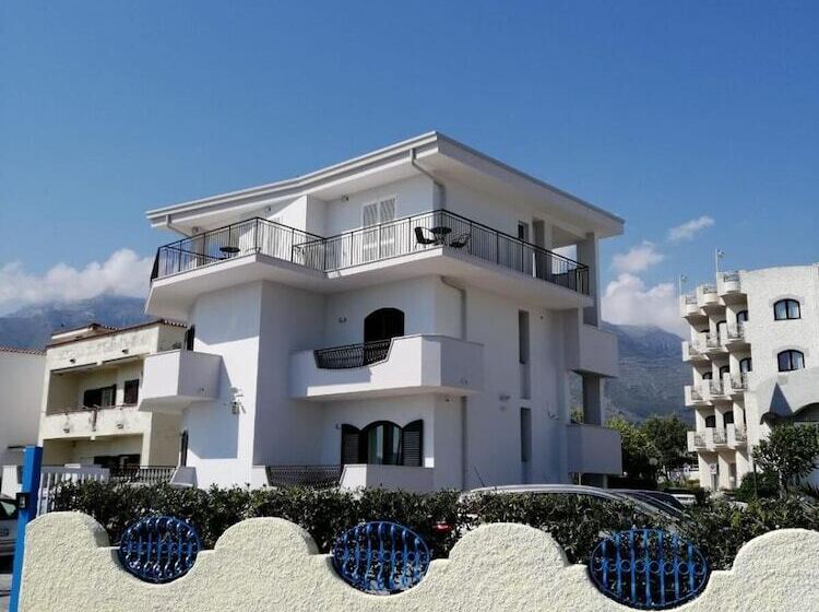 ホテル Tirreno Formia