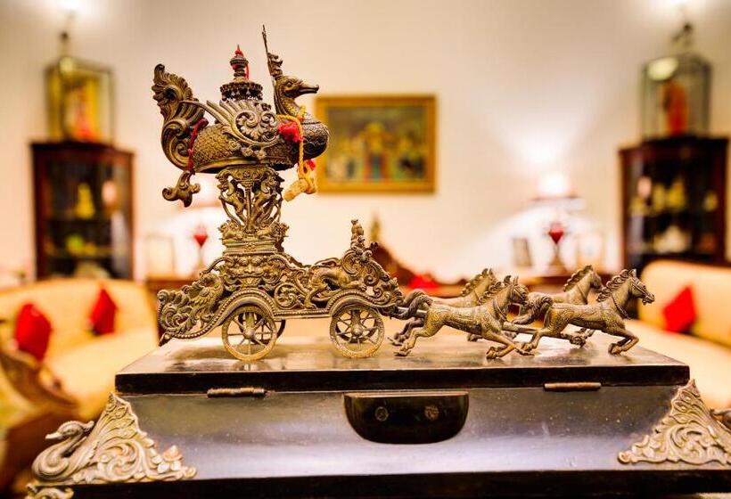 בית מלון כפרי Welcomheritage Shivavilas Palace, Hampi