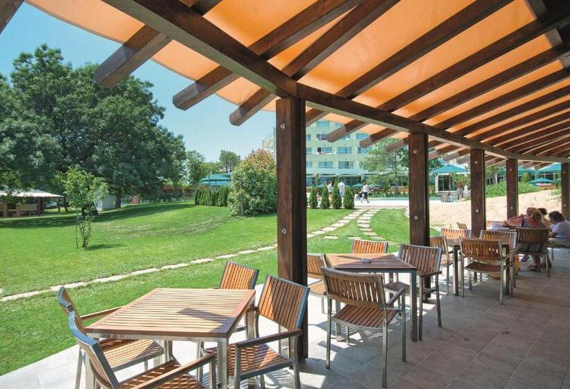 Jeravi Club Hotel   All Inclusive