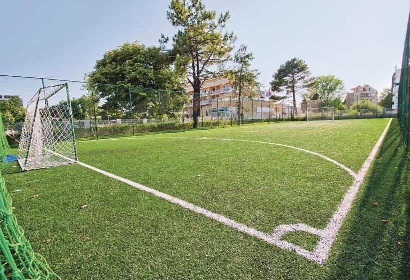 Jeravi Club Hotel   All Inclusive