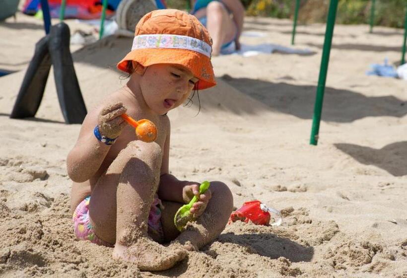 Jeravi Club Hotel   All Inclusive