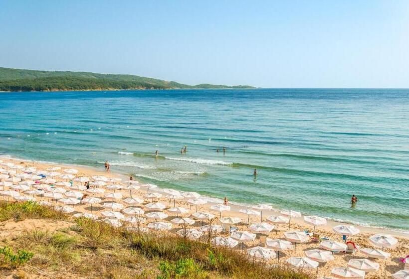 Jeravi Club Hotel   All Inclusive