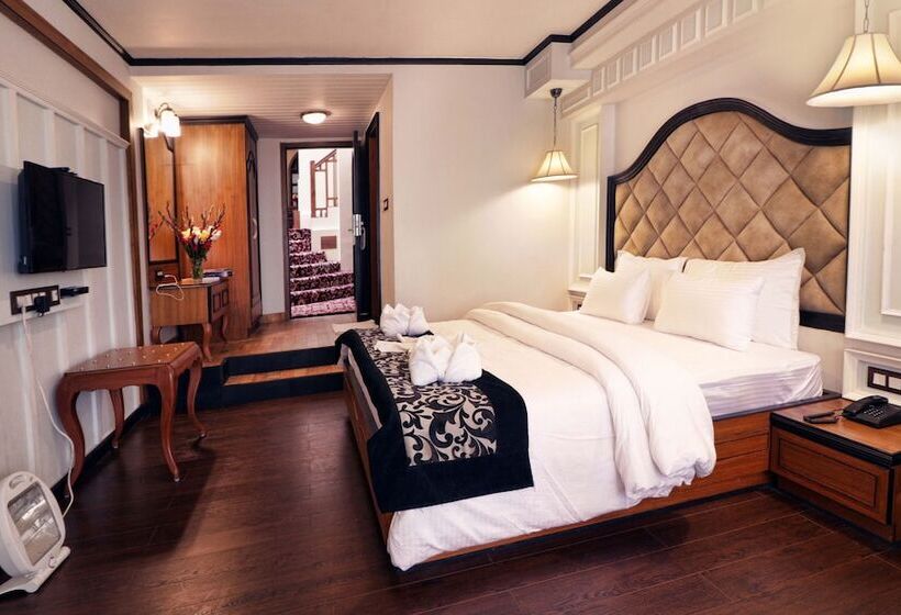 Pine Tree Spa And Resorts