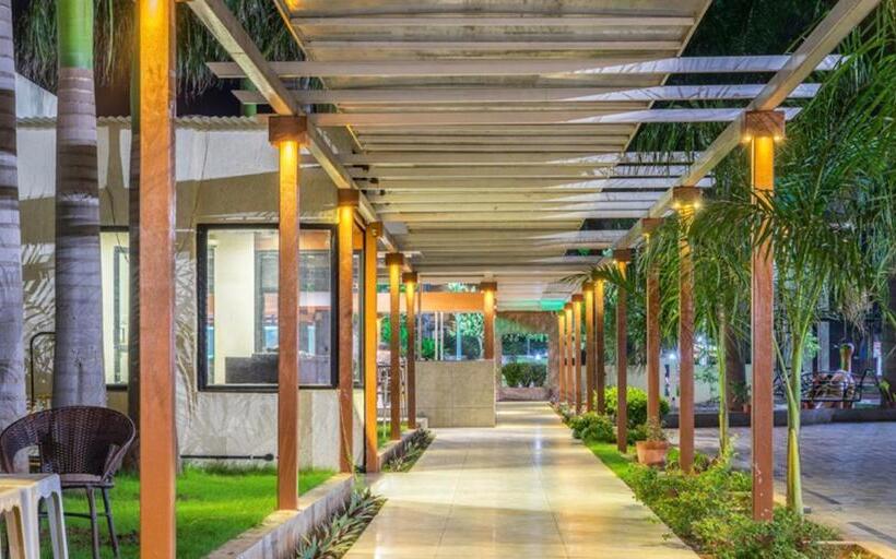 Pushpak Resort