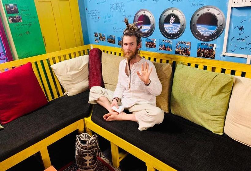 Red Lollipop Hostel Chennai