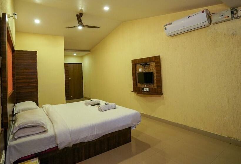 Shivneri Motels