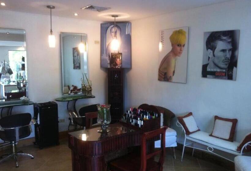 בית מלון כפרי Celuisma Playa Dorada All Inclusive