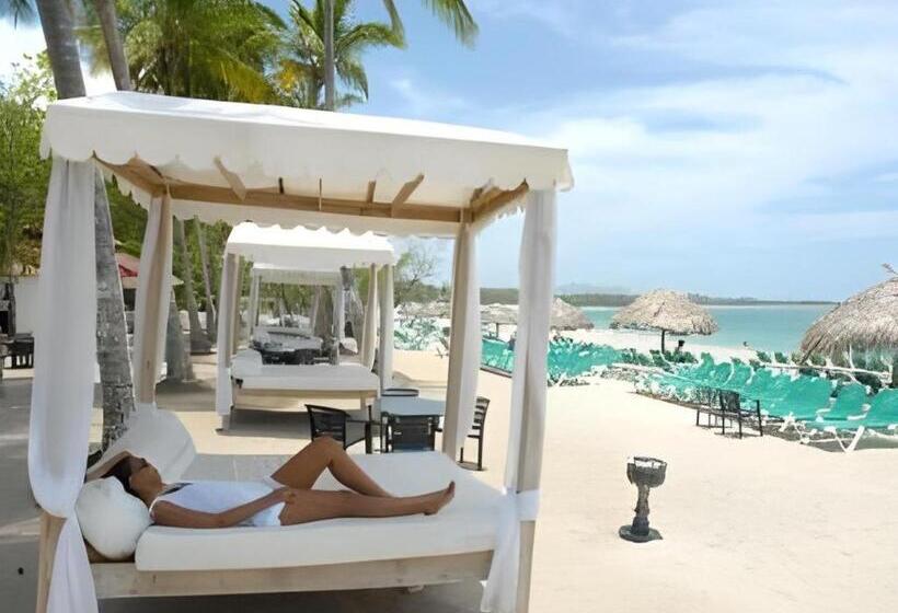 בית מלון כפרי Celuisma Playa Dorada All Inclusive