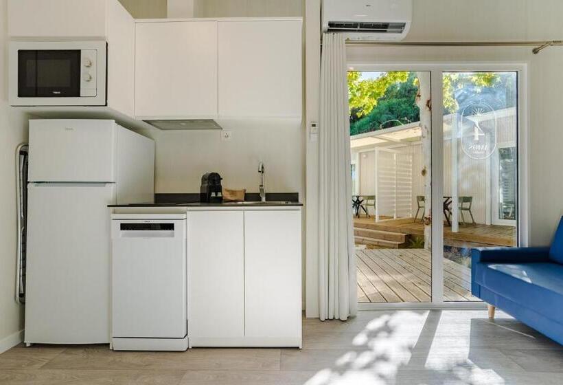 هتل Costa Del Sol Glamping Village