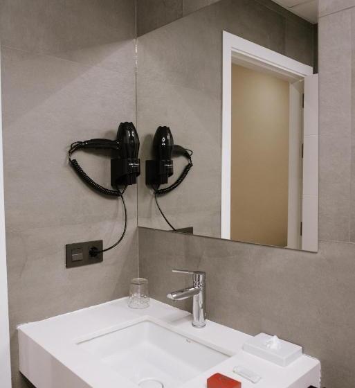 هتل Melilla Centro