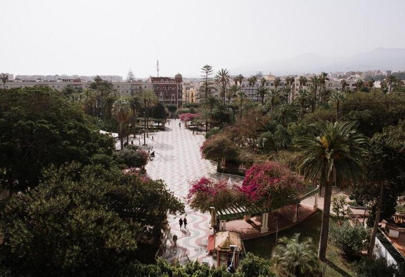 هتل Melilla Centro