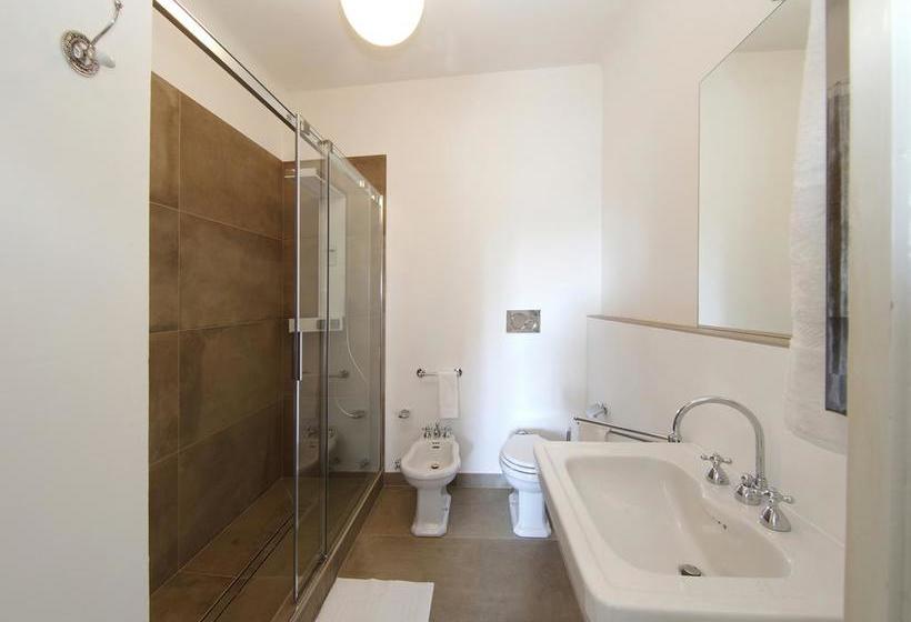 B&b Bonaparte Suites