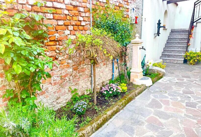 B&b Corte Sul Naviglio Cin I T 0 1 5 0 7 0 C 1 3 X U I L Q C V