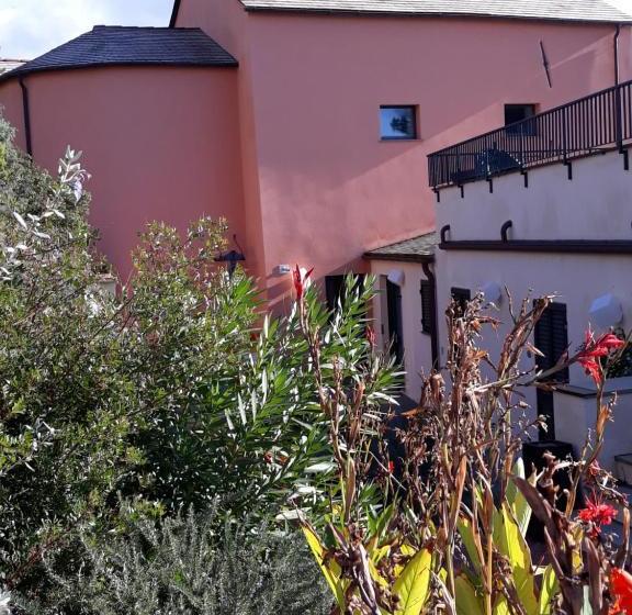 تختخواب و صبحانه La Madonetta   Dimora D Epoca