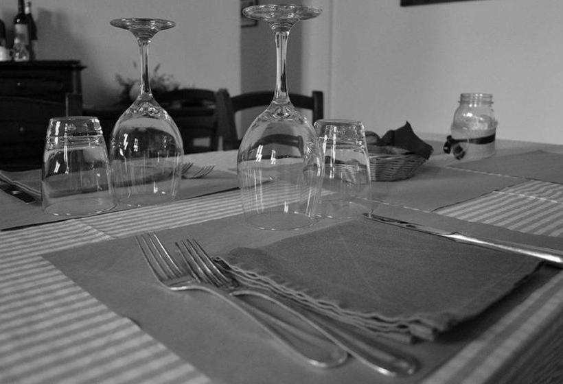 住宿加早餐  Agriturismo Cascina Fiamberta