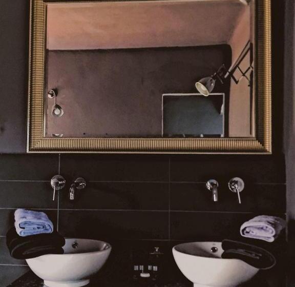 ベッドアンドブレックファースト Agriturismo Gocce Di Luna