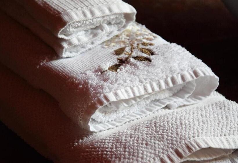 ベッドアンドブレックファースト Agriturismo Gocce Di Luna