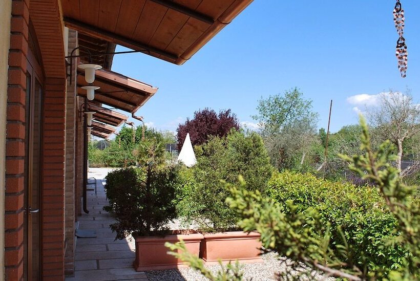 住宿加早餐 Agriturismo Valle Del Mincio