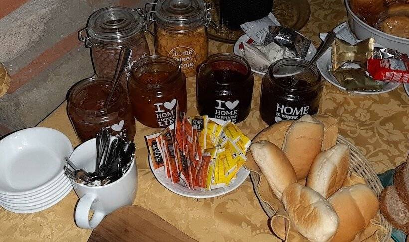 住宿加早餐 Agriturismo Valle Del Mincio