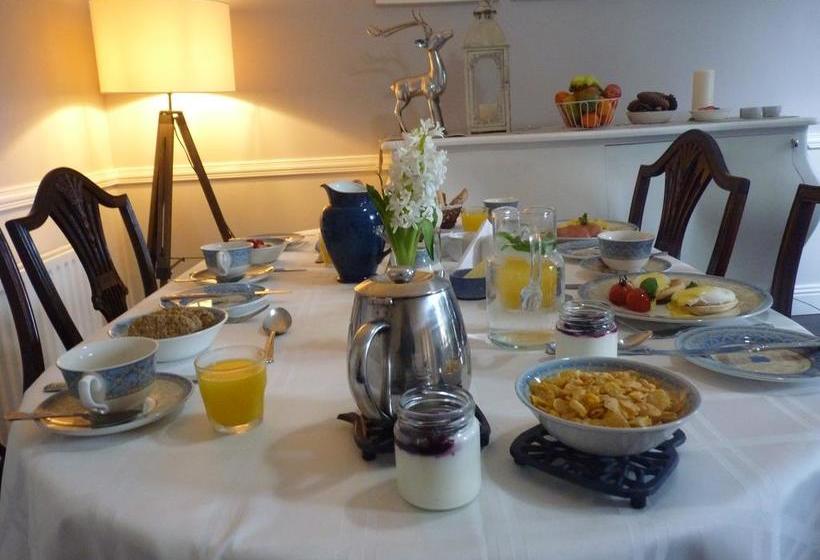 مبيت وإفطار Balally House