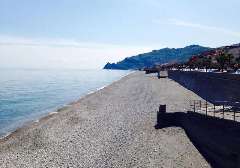 住宿加早餐  Colapesce